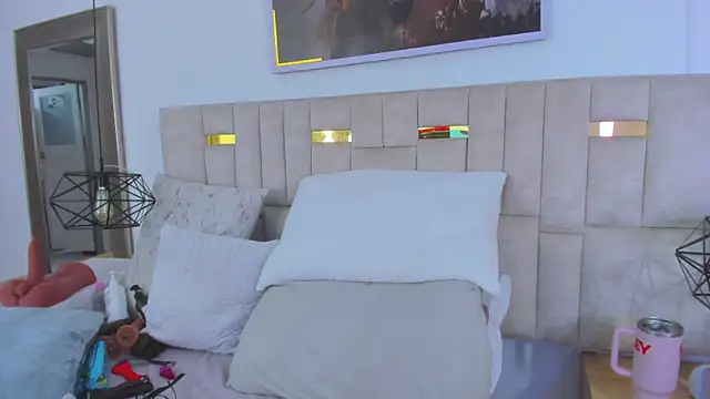 Snapshot of Konny_May chatting on November 6, 1:20 am Konny May online show from November 6, 1:20 am