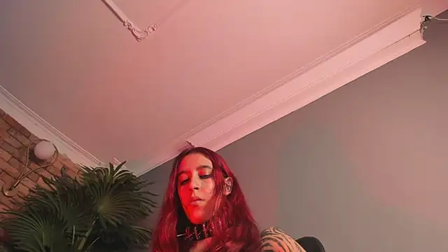 ALICEPOIXXXON online show from September 28, 11:55 pm