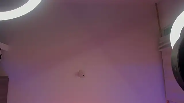 ALICEPOIXXXON online show from April 24, 3:52 am