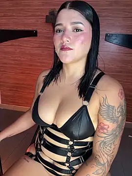 Snapshot of yey_bdsm chatting on April 20, 5:58 pm yey bdsm online show from April 20, 5:58 pm