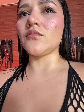 Snapshot of yey_bdsm chatting on May 11, 4:26 pm yey bdsm online show from May 11, 4:26 pm