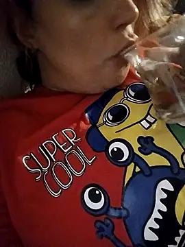 Snapshot of nazii010 chatting on November 27, 7:36 pm nazii010 online show from November 27, 7:36 pm