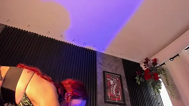 BambiiQueen online show from March 22, 4:15 pm