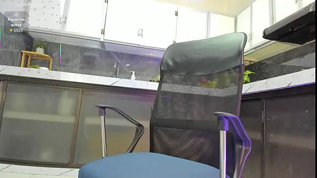 antony bigdick  online show from December 19, 1:20 am