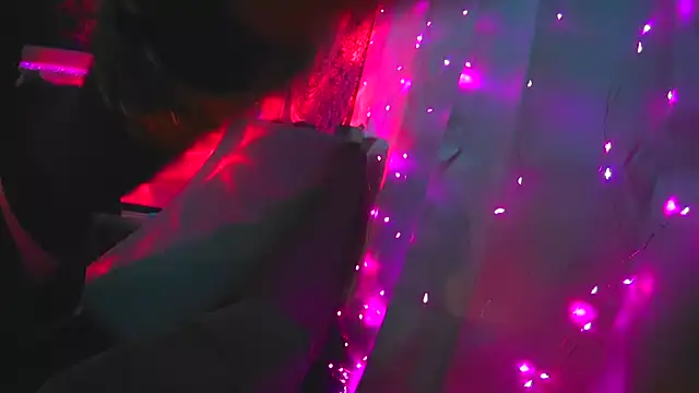 Tatithegoddess online show from April 16, 6:03 am