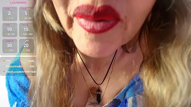 ChalotteGrey online show from October 15, 1:04 am