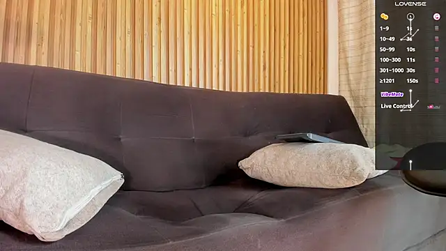 Snapshot of JhonBlacke chatting on February 21, 5:20 am JhonBlacke online show from February 21, 5:20 am