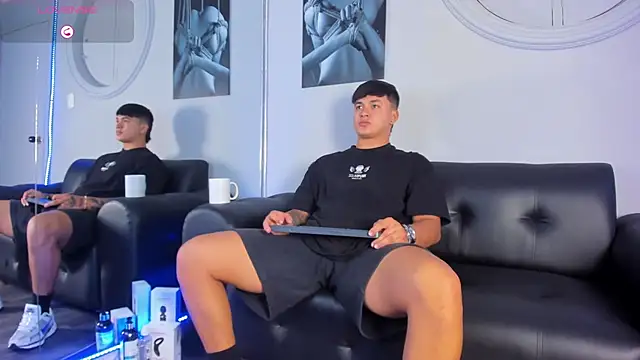 Cristopher strong online show from November 22, 12:37 pm