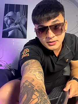 Cristopher strong online show from September 27, 12:00 pm