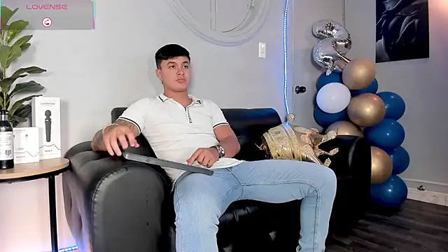 Cristopher strong online show from May 22, 12:47 pm