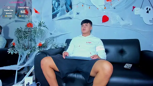 Cristopher strong online show from October 22, 12:59 pm