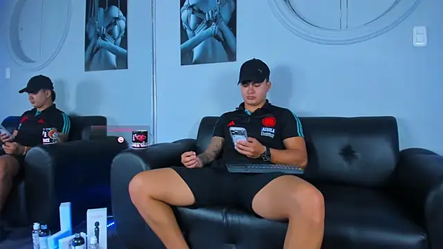 Cristopher strong online show from December 16, 10:30 am