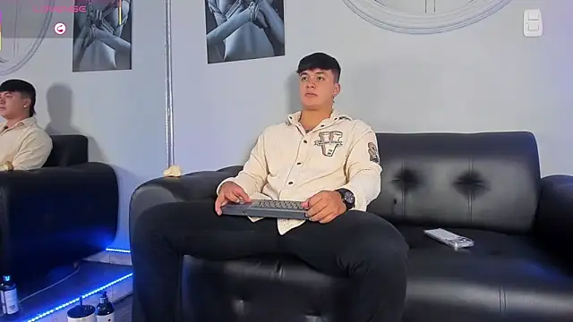 Cristopher strong online show from February 2, 1:10 pm