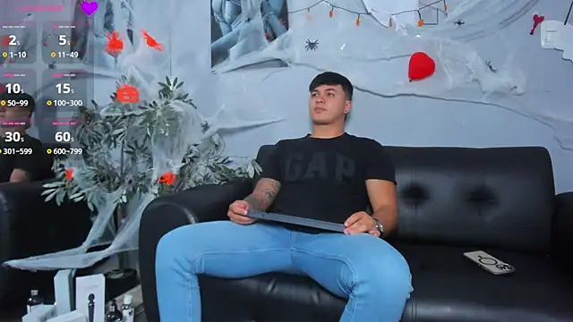 Cristopher strong online show from October 24, 10:47 am