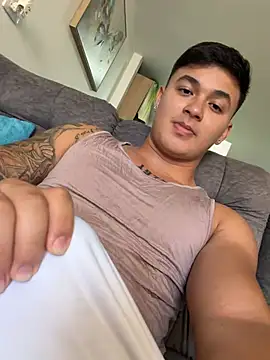 Cristopher strong online show from May 15, 2:15 pm