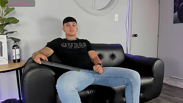 Cristopher strong online show from April 14, 12:54 pm