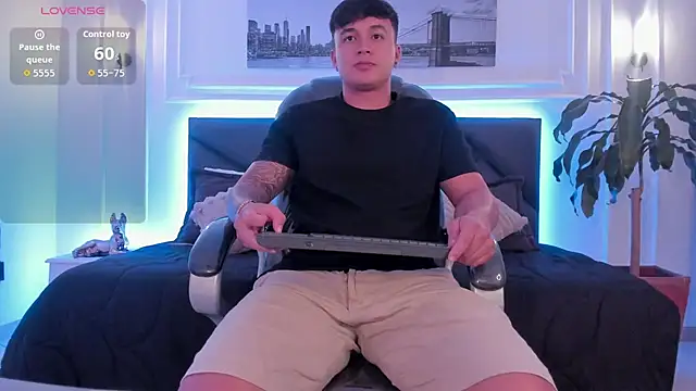 Cristopher strong online show from November 9, 9:57 am