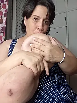 Sole Love online show from February 8, 2:31 am