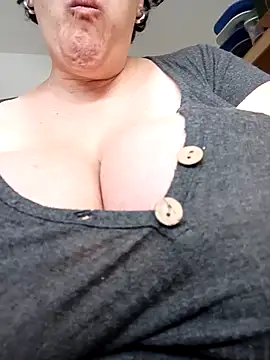 Sole Love online show from November 6, 3:27 pm