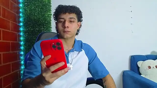 Demitryo online show from April 3, 3:13 am