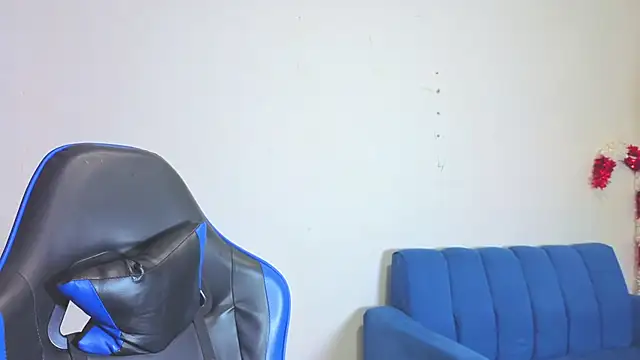 Demitryo online show from February 6, 6:42 am