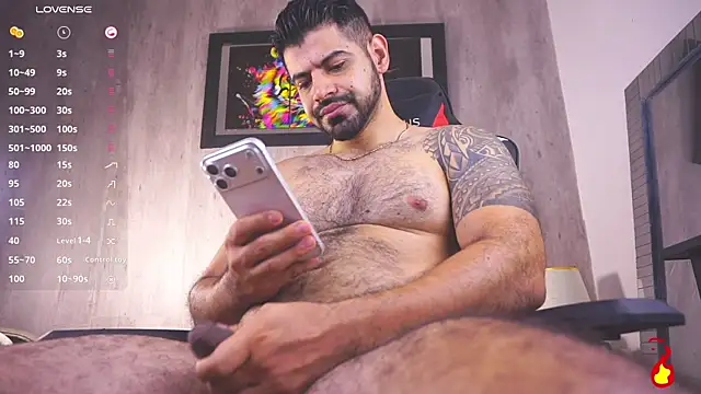 Snapshot of king_hard chatting on July 11, 11:32 am king hard online show from July 11, 11:32 am