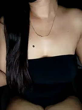 Ms Neera online show from March 8, 8:01 pm