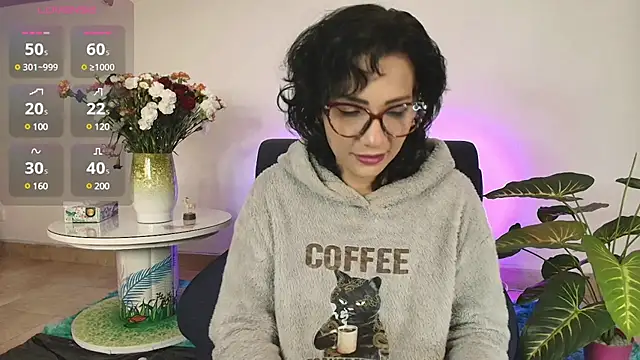 Elliee  online show from February 13, 12:54 pm