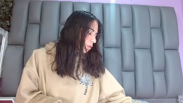 Snapshot of angelina_ny chatting on November 12, 1:59 pm angelina ny online show from November 12, 1:59 pm