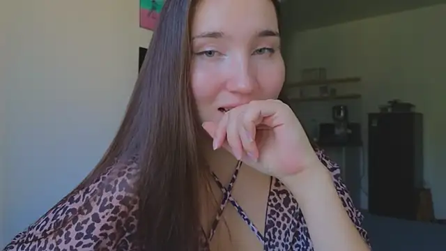 domDani subMay online show from April 5, 10:00 am