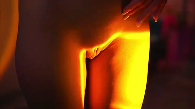 TheAyana online show from March 6, 2:09 am