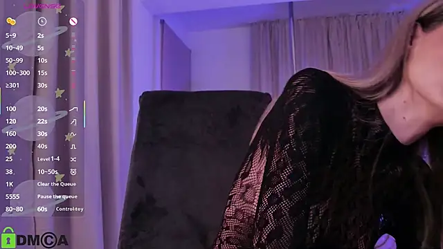 AllenaMoon online show from November 5, 8:56 pm