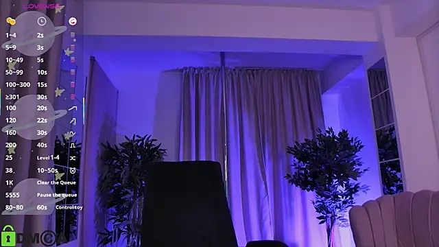 Snapshot of AllenaMoon chatting on February 7, 8:17 pm AllenaMoon online show from February 7, 8:17 pm