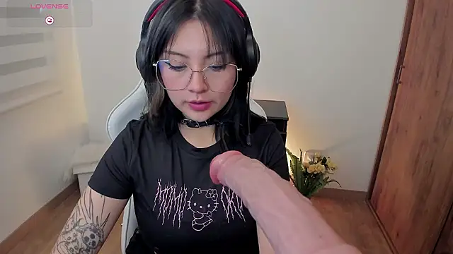 Hannya moon online show from February 4, 5:41 pm