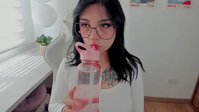 Hannya moon online show from July 8, 5:46 pm