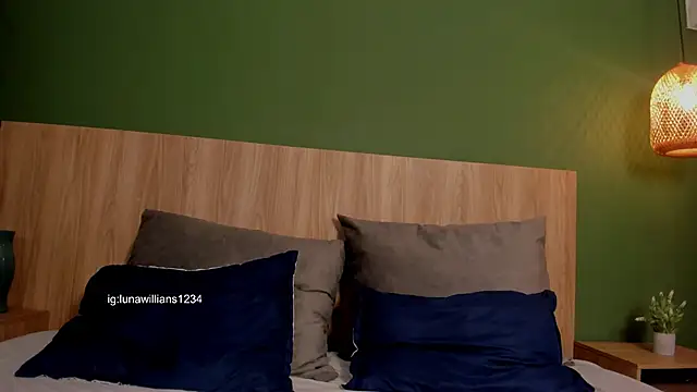 luna willians online show from November 8, 12:09 pm