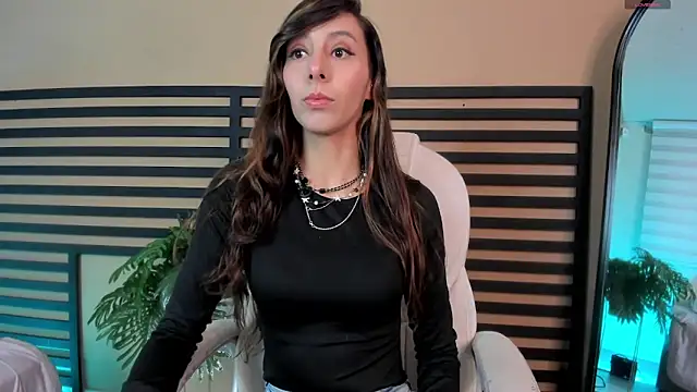 luna willians online show from January 17, 12:42 pm