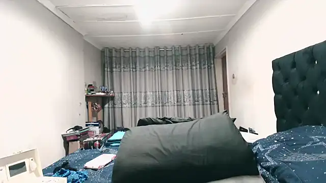 Indianmayaxoxo online show from December 5, 7:01 pm