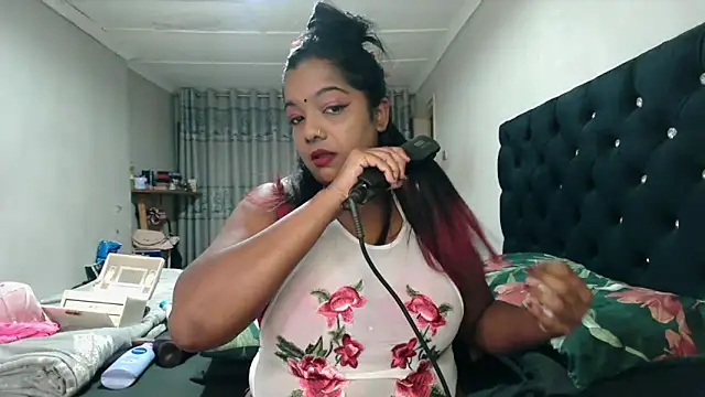 Indianmayaxoxo online show from September 24, 10:00 am