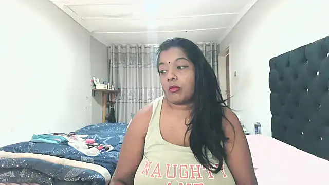 Snapshot of Indianmayaxoxo chatting on June 26, 8:42 am Indianmayaxoxo online show from June 26, 8:42 am