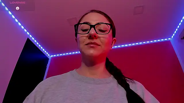 Ich Bin Julia online show from June 2, 9:42 am