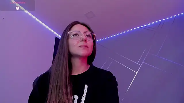 Snapshot of Ich_Bin_Julia chatting on February 6, 6:35 pm Ich Bin Julia online show from February 6, 6:35 pm