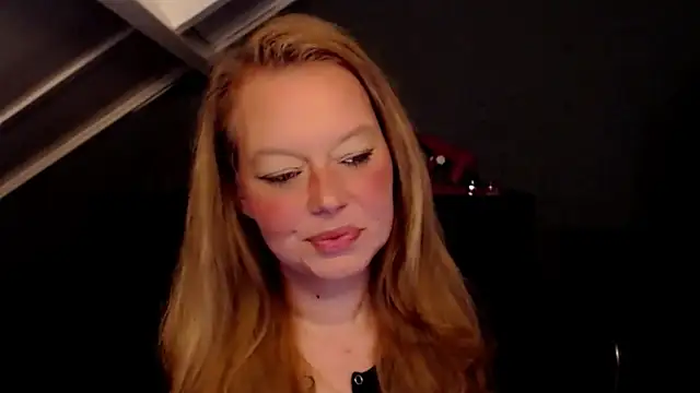 roxanna24 online show from May 18, 6:23 pm