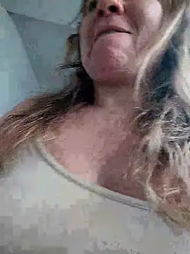Snapshot of ELEKTRA_LUXURY chatting on March 9, 3:38 pm ELEKTRA LUXURY online show from March 9, 3:38 pm