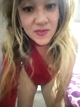 Snapshot of ELEKTRA_LUXURY chatting on December 11, 12:54 am ELEKTRA LUXURY online show from December 11, 12:54 am