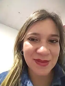 Snapshot of ELEKTRA_LUXURY chatting on February 9, 6:11 am ELEKTRA LUXURY online show from February 9, 6:11 am