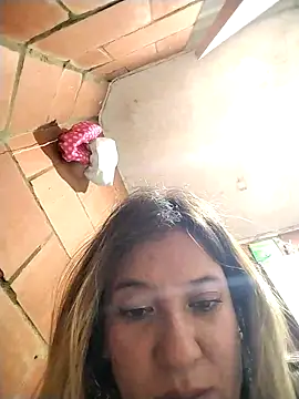 Snapshot of ELEKTRA_LUXURY chatting on March 3, 2:44 am ELEKTRA LUXURY online show from March 3, 2:44 am