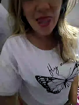 Snapshot of ELEKTRA_LUXURY chatting on February 15, 3:09 am ELEKTRA LUXURY online show from February 15, 3:09 am