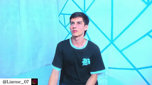 liam scott77 online show from February 6, 10:17 pm