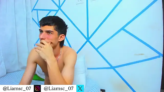 liam scott77 online show from February 3, 2:53 am